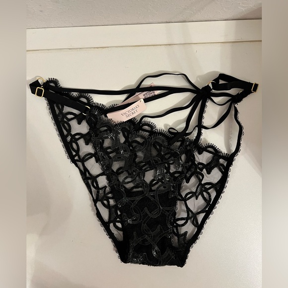 Bundle 💗🖤Victoria's Secret Lingerie - Picture 11 of 14